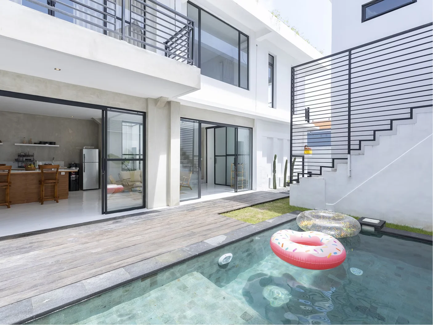 Home 02